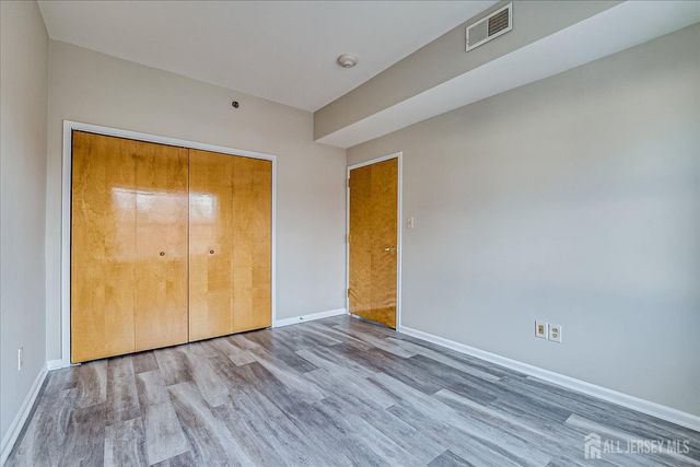 160 Durham Avenue 203, Metuchen, NJ 08840