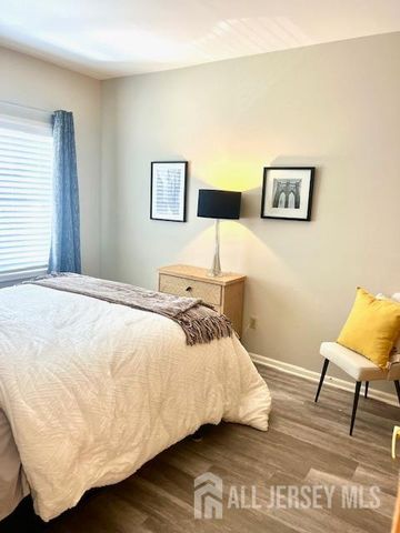 160 Durham Avenue 203, Metuchen, NJ 08840
