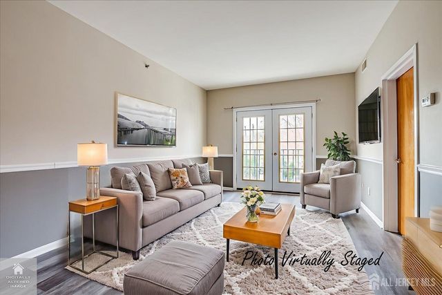 160 Durham Avenue 203, Metuchen, NJ 08840