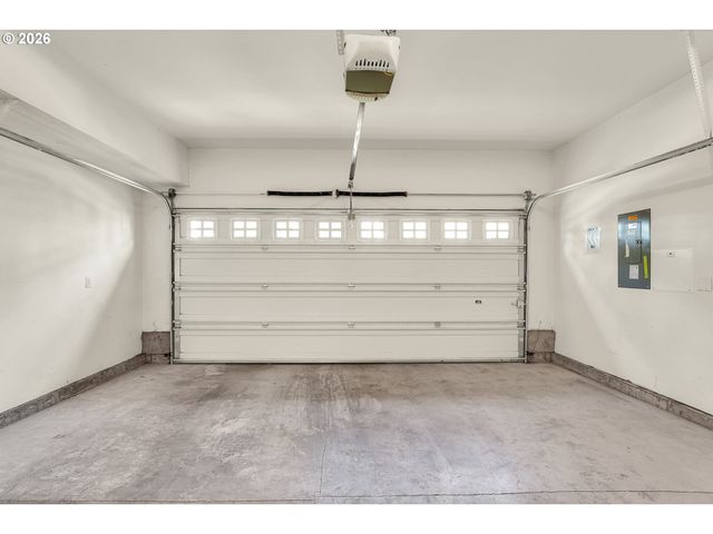 15835 Sw CENTURY Dr, Sherwood, OR 97140