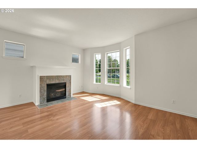 15835 Sw CENTURY Dr, Sherwood, OR 97140