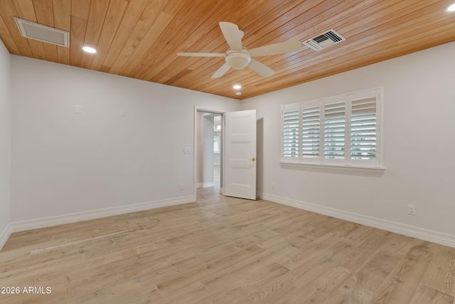 4010 E COOLIDGE Street, Phoenix, AZ 85018