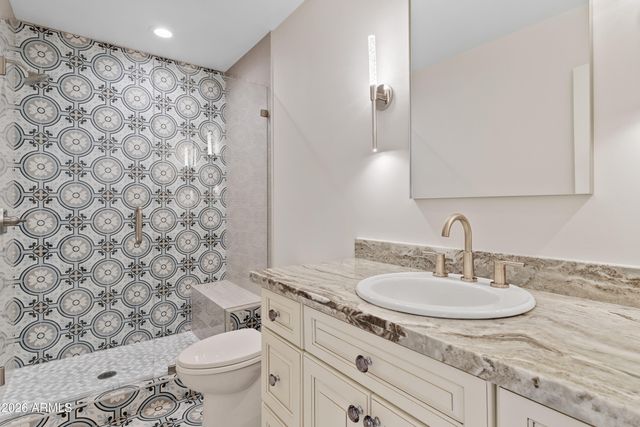 4010 E COOLIDGE Street, Phoenix, AZ 85018