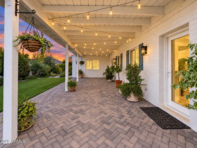4010 E COOLIDGE Street, Phoenix, AZ 85018