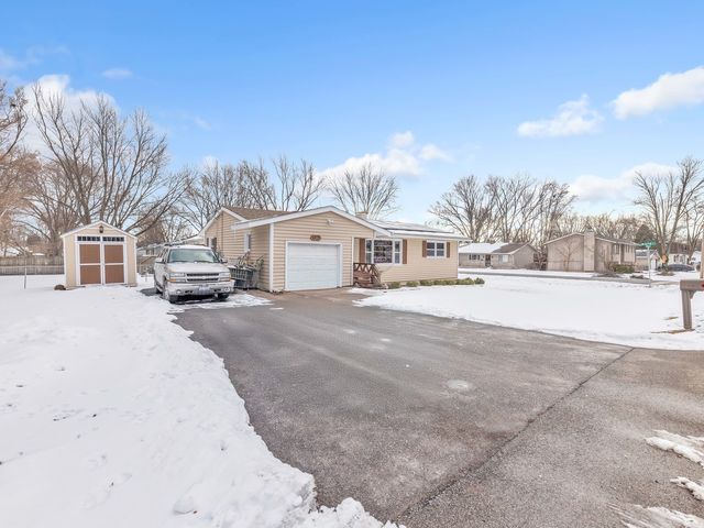 4817 Willow Lane, Mchenry, IL 60050