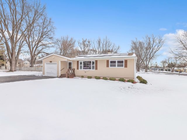 4817 Willow Lane, Mchenry, IL 60050