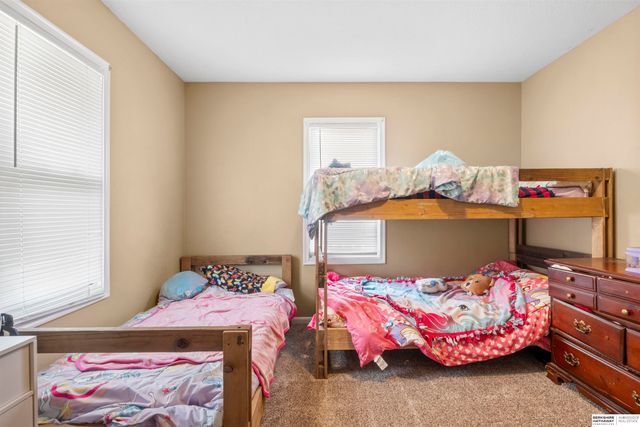6118 Camden Avenue, Omaha, NE 68104