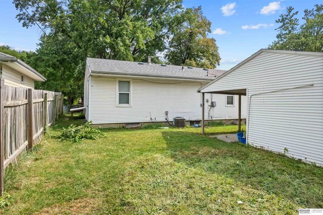 6118 Camden Avenue, Omaha, NE 68104