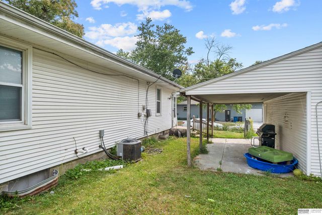 6118 Camden Avenue, Omaha, NE 68104