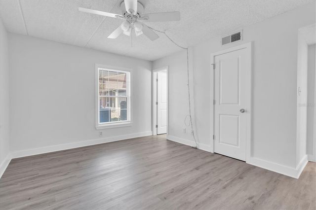 1275 85TH AVENUE N A, St Petersburg, FL 33702