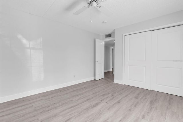 1275 85TH AVENUE N A, St Petersburg, FL 33702