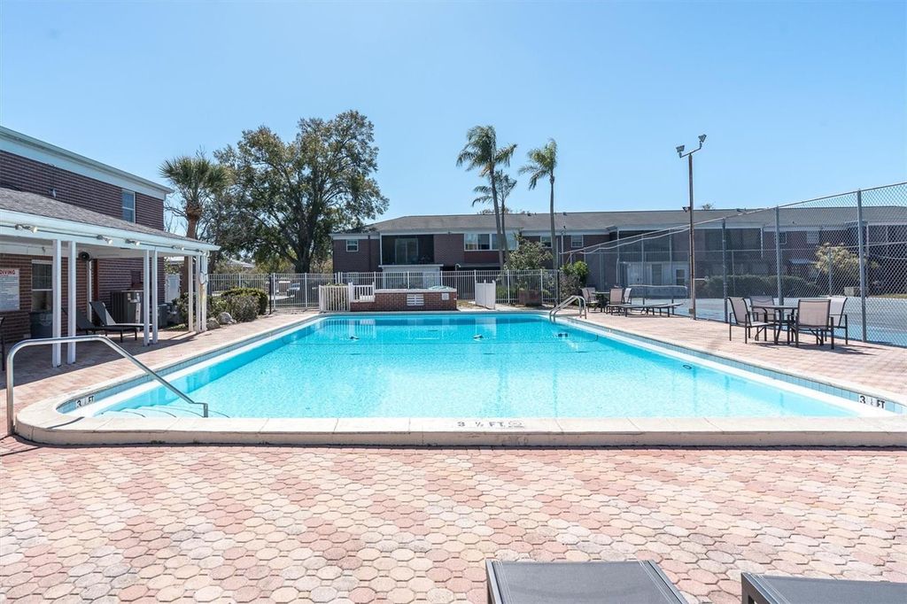 Image 27 of property listing at 1275 85TH AVENUE N A, St Petersburg, FL 33702