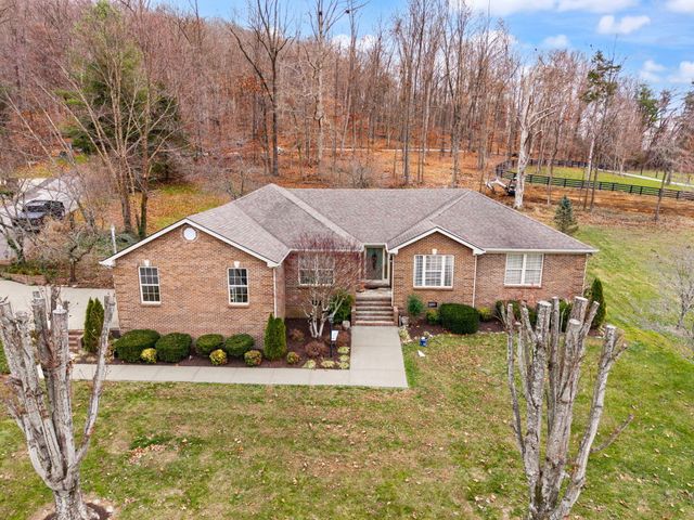 871 Woods Edge Drive, Somerset, KY 42503