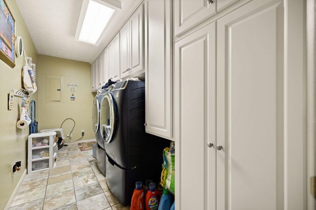 871 Woods Edge Drive, Somerset, KY 42503