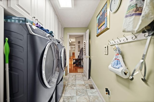 871 Woods Edge Drive, Somerset, KY 42503