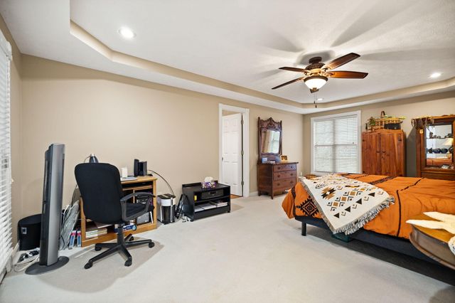 871 Woods Edge Drive, Somerset, KY 42503