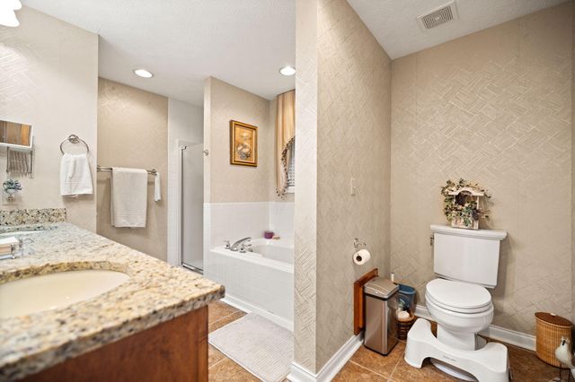 871 Woods Edge Drive, Somerset, KY 42503