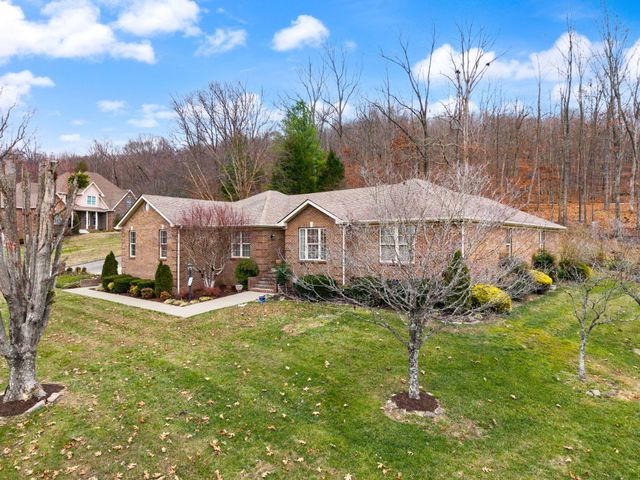 871 Woods Edge Drive, Somerset, KY 42503
