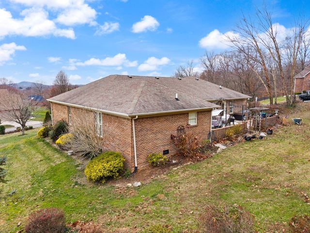 871 Woods Edge Drive, Somerset, KY 42503