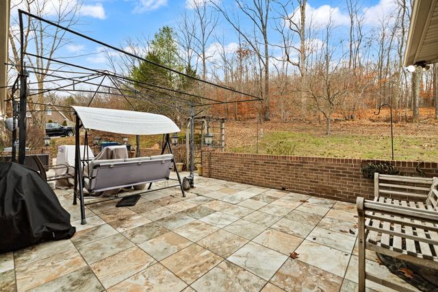 871 Woods Edge Drive, Somerset, KY 42503