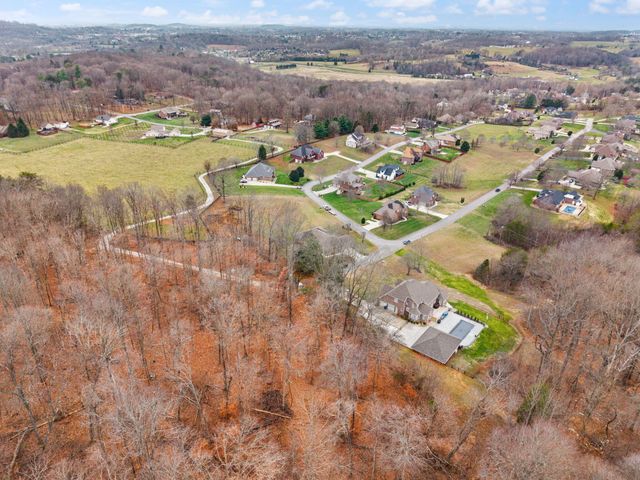871 Woods Edge Drive, Somerset, KY 42503