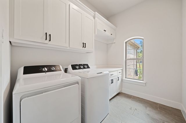 460 Royal Santana Run, Weatherford, TX 76087