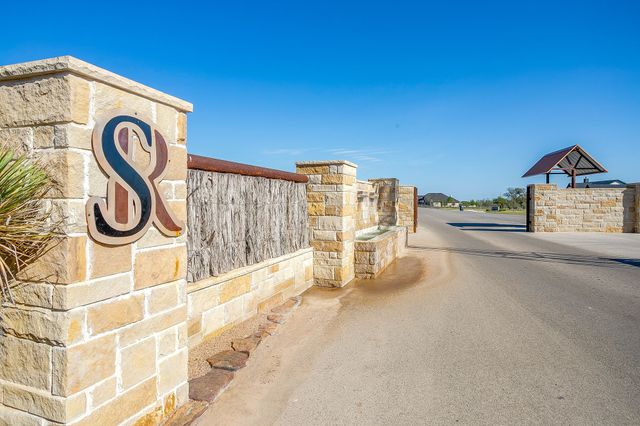 460 Royal Santana Run, Weatherford, TX 76087