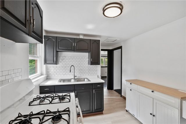 349 Maytide Street, Carrick, PA 15227