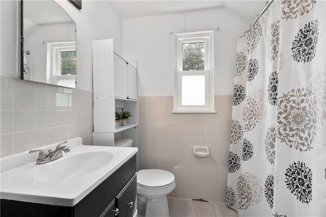 349 Maytide Street, Carrick, PA 15227