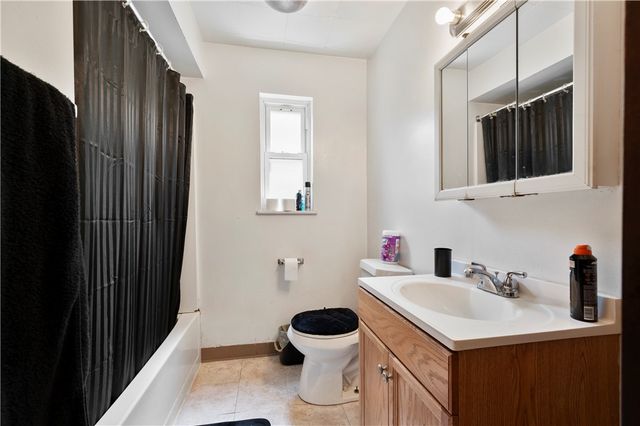 349 Maytide Street, Carrick, PA 15227