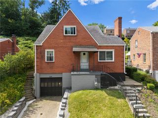 349 Maytide Street, Carrick, PA 15227