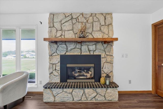 5138 E County Road S, Beloit, WI 53511