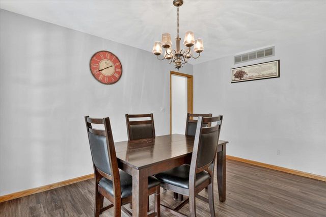 5138 E County Road S, Beloit, WI 53511