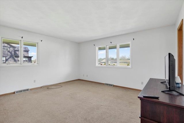 5138 E County Road S, Beloit, WI 53511