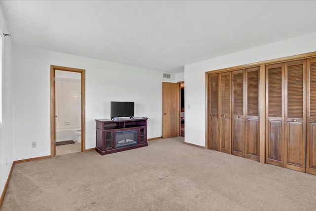 5138 E County Road S, Beloit, WI 53511