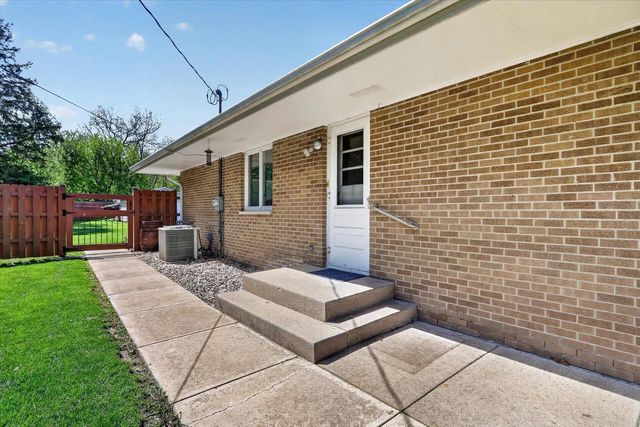 5138 E County Road S, Beloit, WI 53511