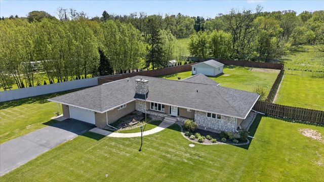5138 E County Road S, Beloit, WI 53511
