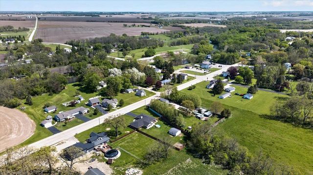 5138 E County Road S, Beloit, WI 53511