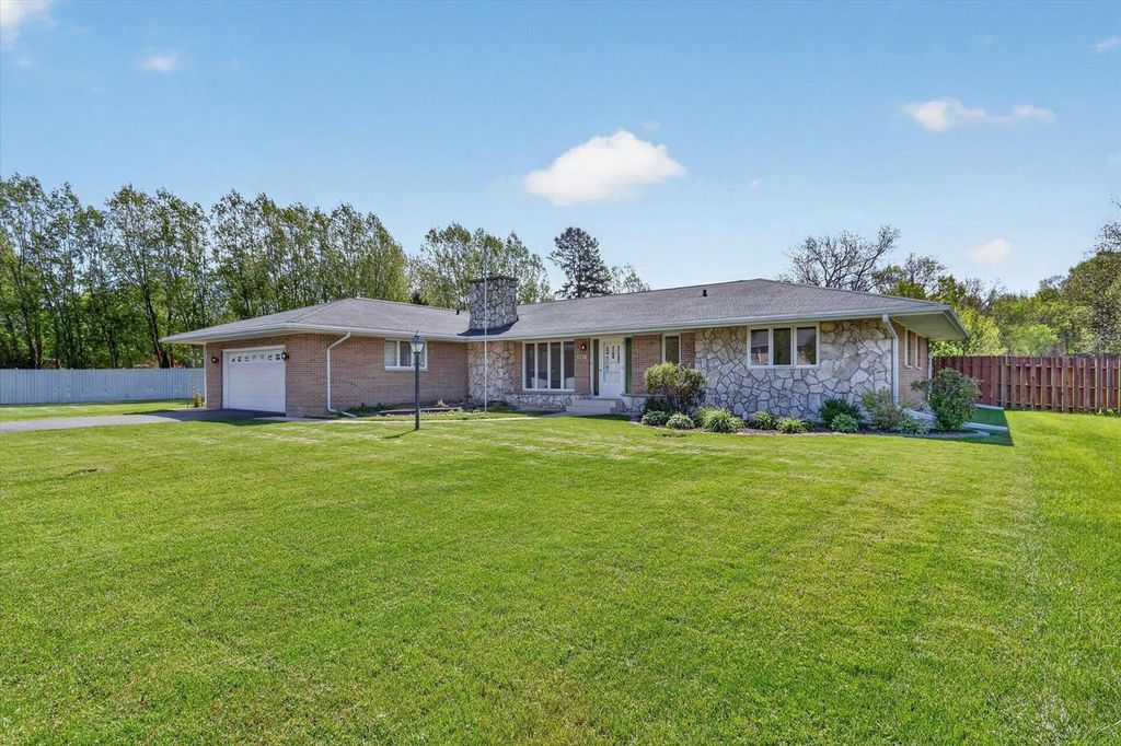 5138 E County Road S, Beloit, WI 53511