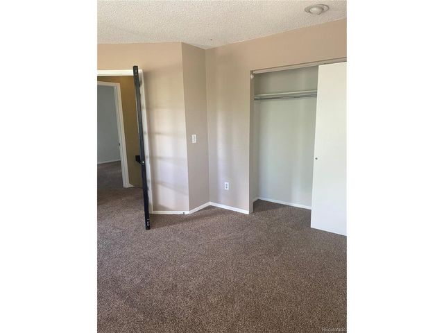 3866 Dyanna Dr, Thornton, CO 80241
