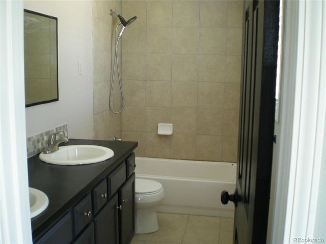 3866 Dyanna Dr, Thornton, CO 80241
