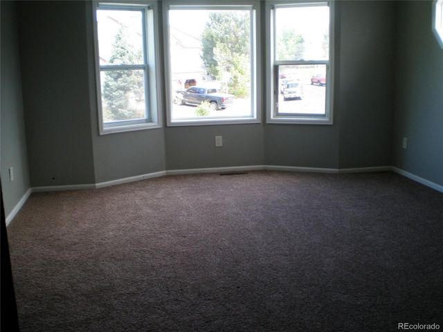 3866 Dyanna Dr, Thornton, CO 80241