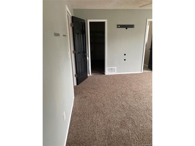 3866 Dyanna Dr, Thornton, CO 80241