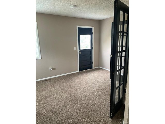 3866 Dyanna Dr, Thornton, CO 80241