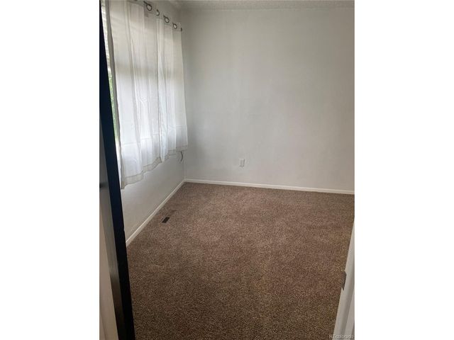 3866 Dyanna Dr, Thornton, CO 80241