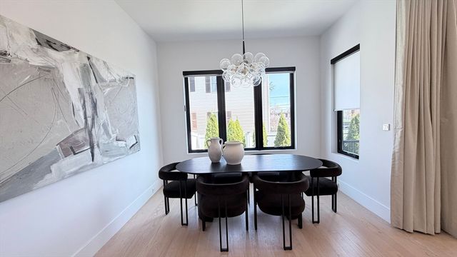 338 Nevada St 338, Newton, MA 02460