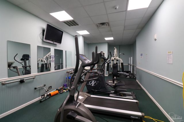 825 Bayshore Dr, Pensacola, FL 32507