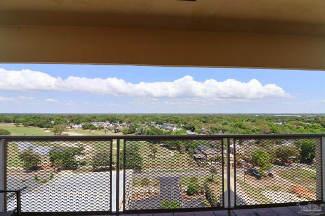 825 Bayshore Dr, Pensacola, FL 32507