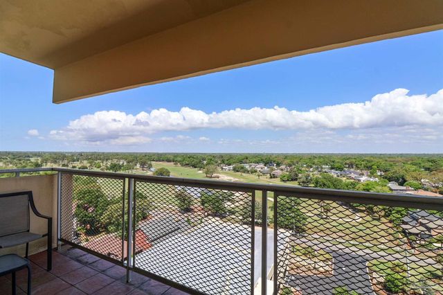 825 Bayshore Dr, Pensacola, FL 32507