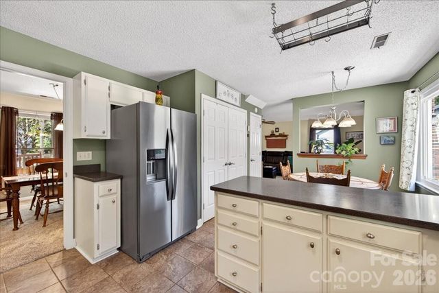 2534 Clearkirk Court, Matthews, NC 28105